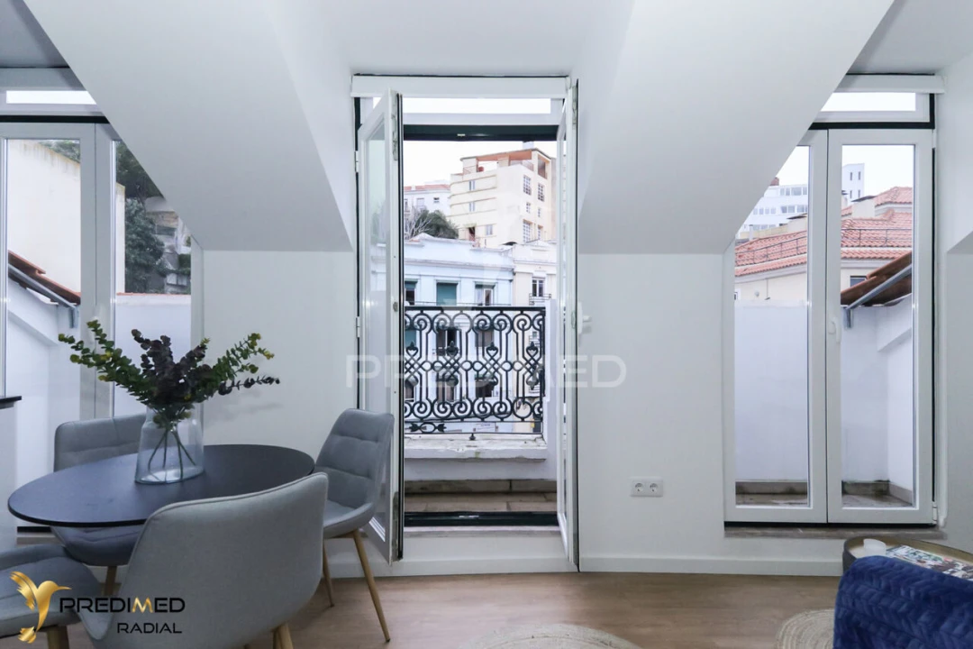 Apartamento T2 para Venda em Santo António Foto 2