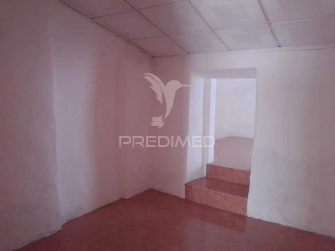 Moradia T2 para Venda em Ciladas Foto 8