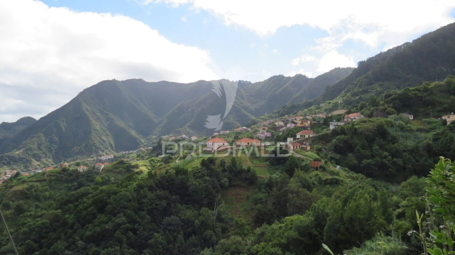Terreno para Venda em Porto da Cruz Foto 2