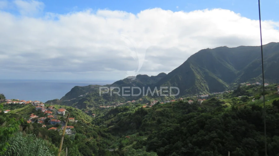 Terreno para Venda em Porto da Cruz Foto 3