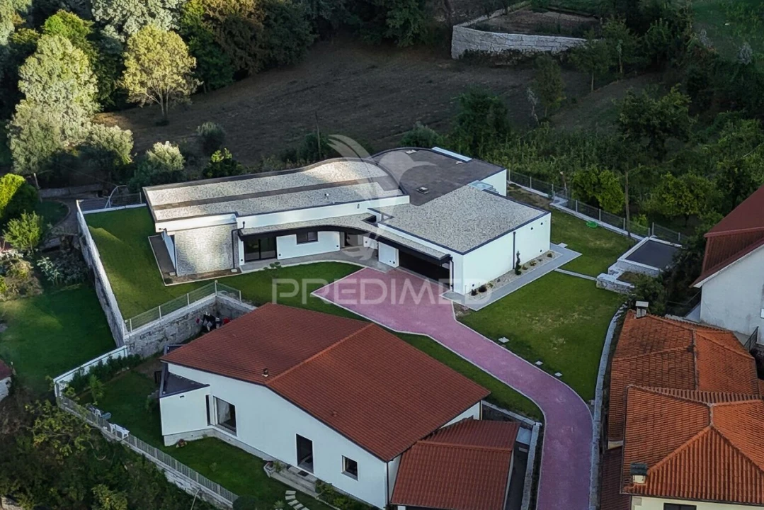 Moradia T3 para Venda em Rio Caldo Foto 40