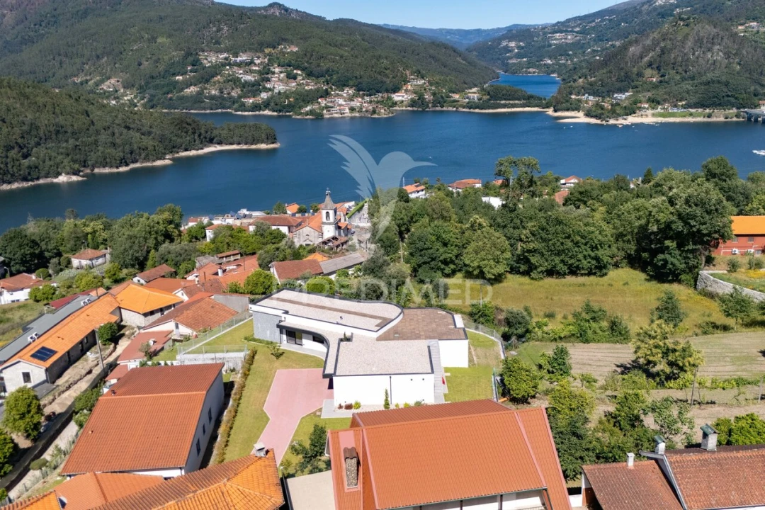 Moradia T3 para Venda em Rio Caldo Foto 7