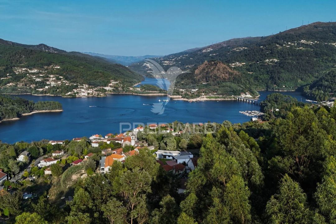 Moradia T3 para Venda em Rio Caldo Foto 39