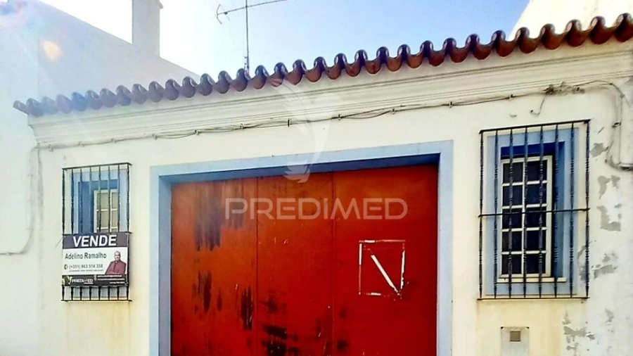 Garagem para Venda em Redondo