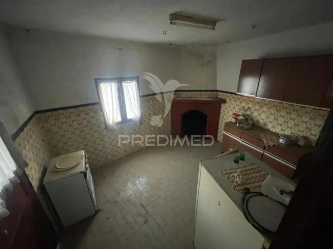 Moradia T2 para Venda em Santa Comba Foto 8