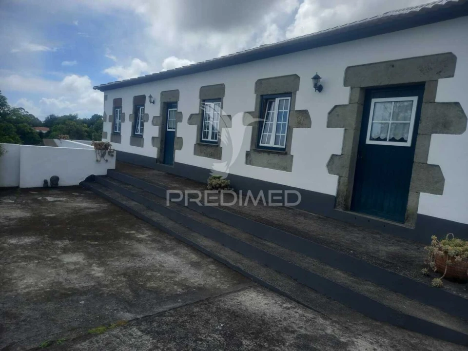 Moradia T3 para Venda em Terra Chã Foto 2