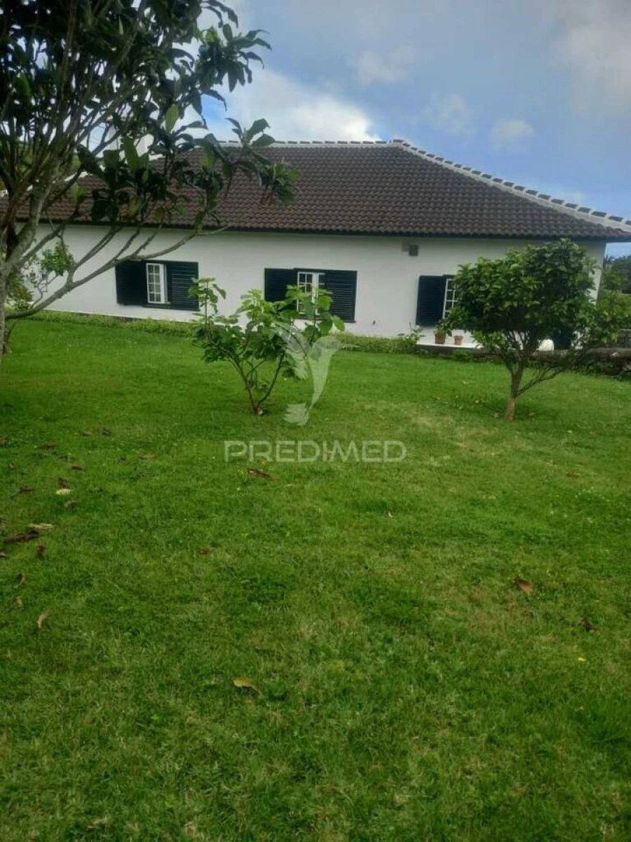 Moradia T3 para Venda em Terra Chã Foto 23