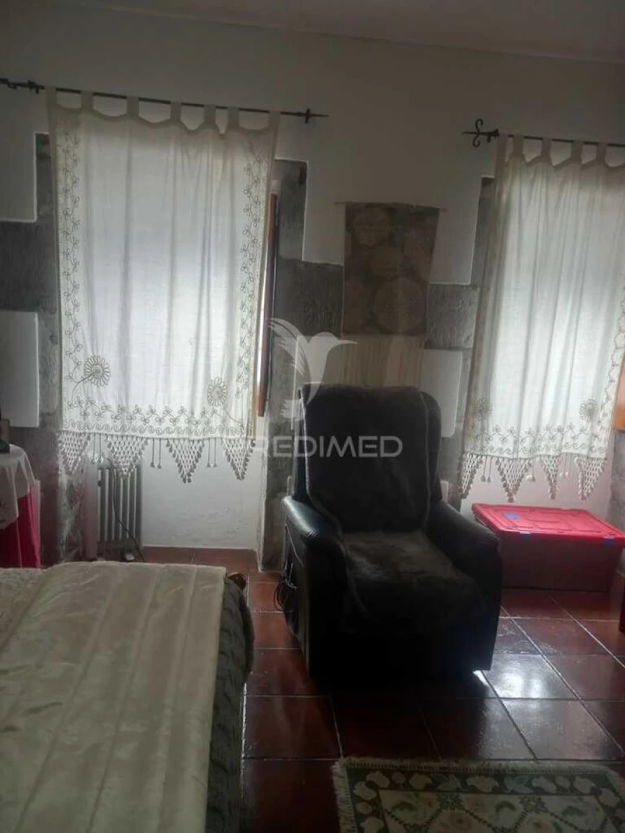 Moradia T3 para Venda em Terra Chã Foto 10