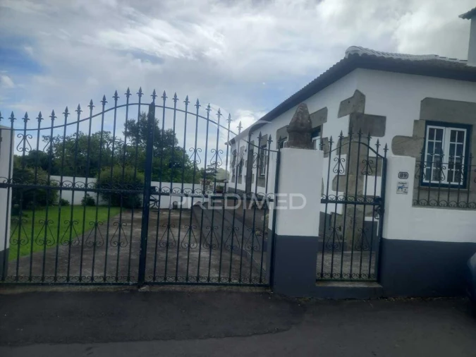 Moradia T3 para Venda em Terra Chã Foto 35