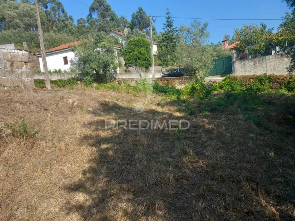 Moradia T0 para Venda em Cossourado Foto 13