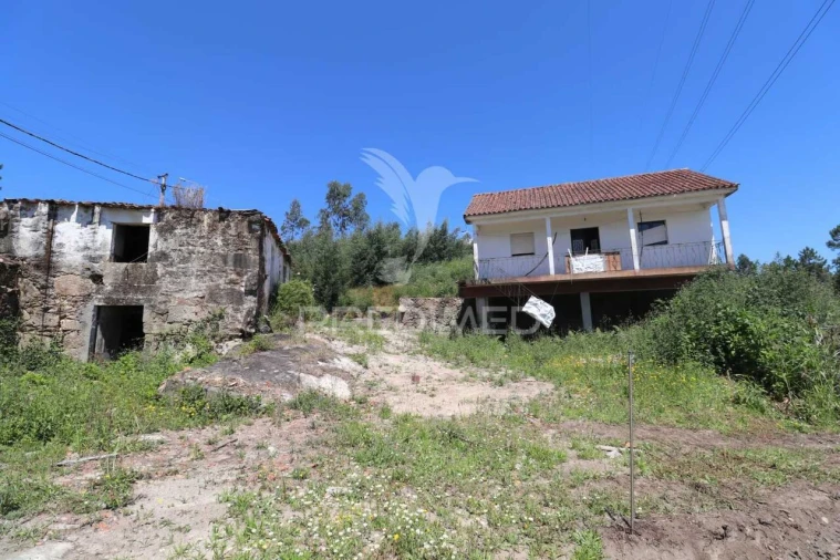 Moradia T3 para Venda em Sabariz Foto 11