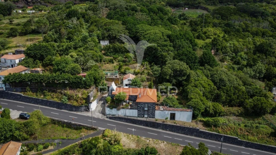 Moradia T3 para Venda em Santo Amaro Foto 22