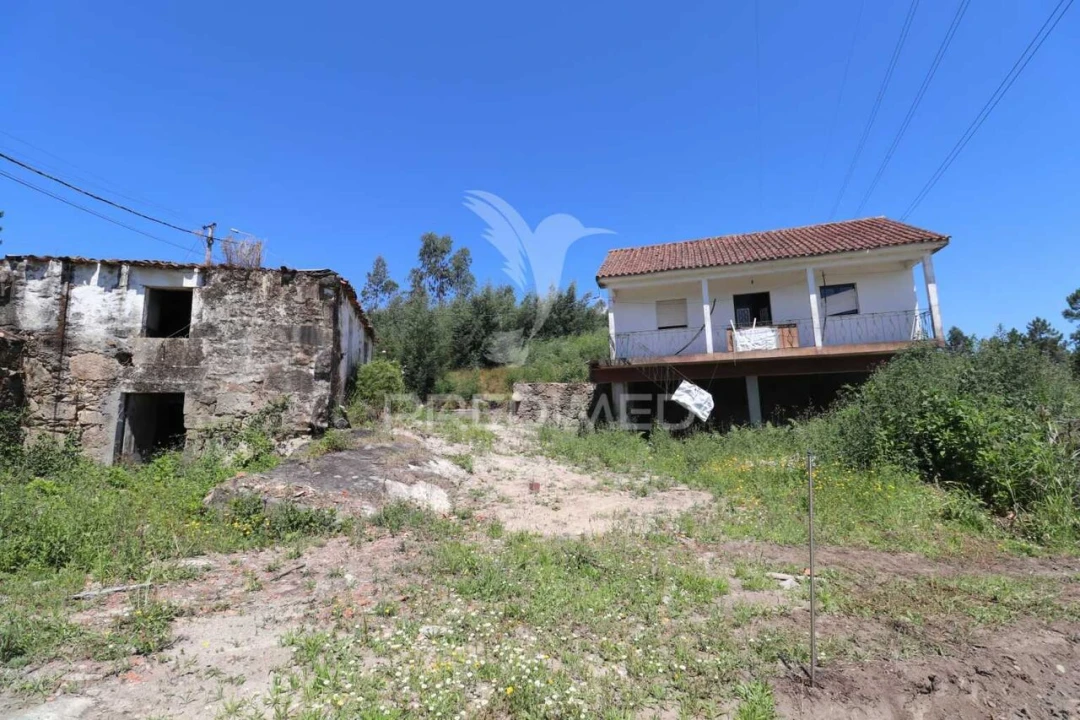 Moradia T3 para Venda em Sabariz Foto 10