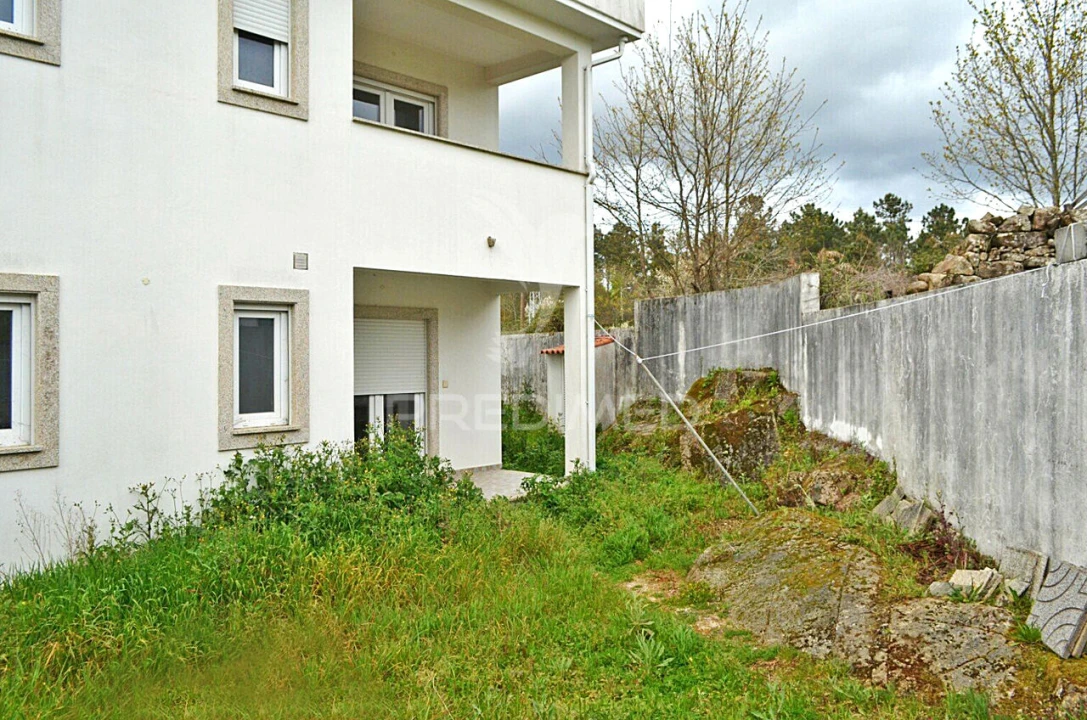 Moradia T4 para Venda em Campo Foto 10