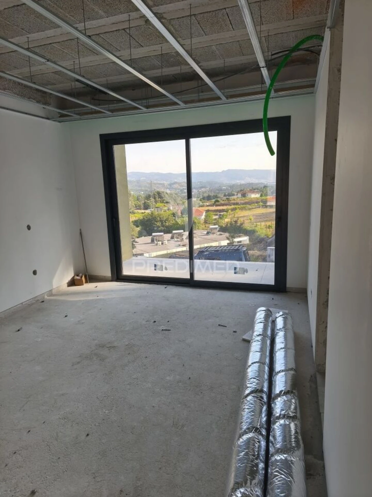 Moradia T3 para Venda em Oliveira (Santa Maria) Foto 12