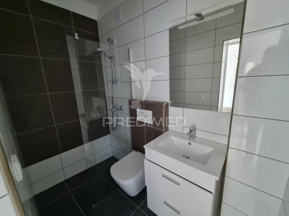 Apartamento T3 para Venda em Portimão Foto 18
