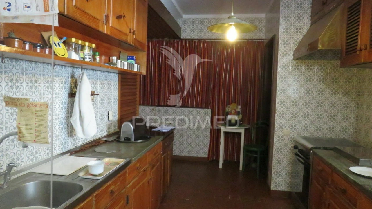 Moradia T4 para Venda em Funchal (Se) Foto 8