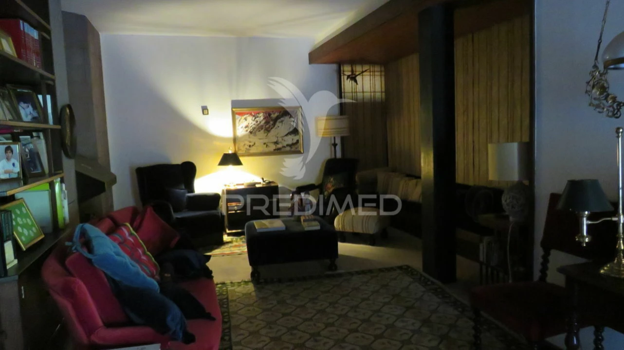 Moradia T4 para Venda em Funchal (Se) Foto 2