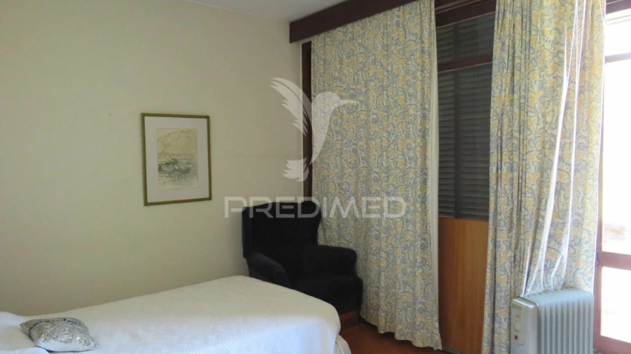 Moradia T4 para Venda em Funchal (Se) Foto 10