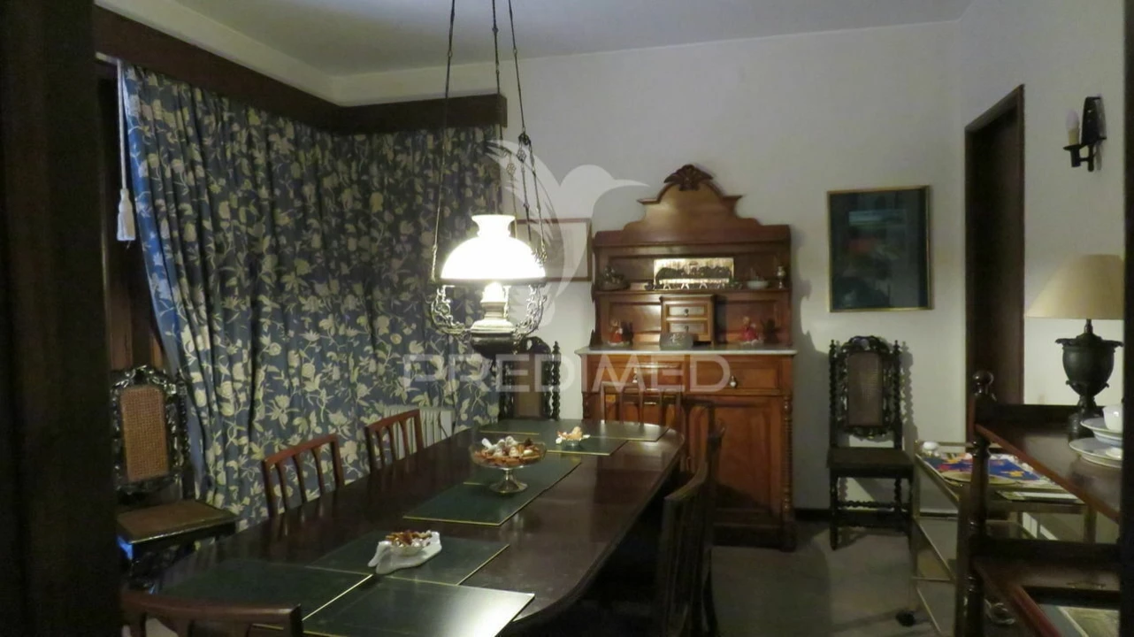 Moradia T4 para Venda em Funchal (Se) Foto 3