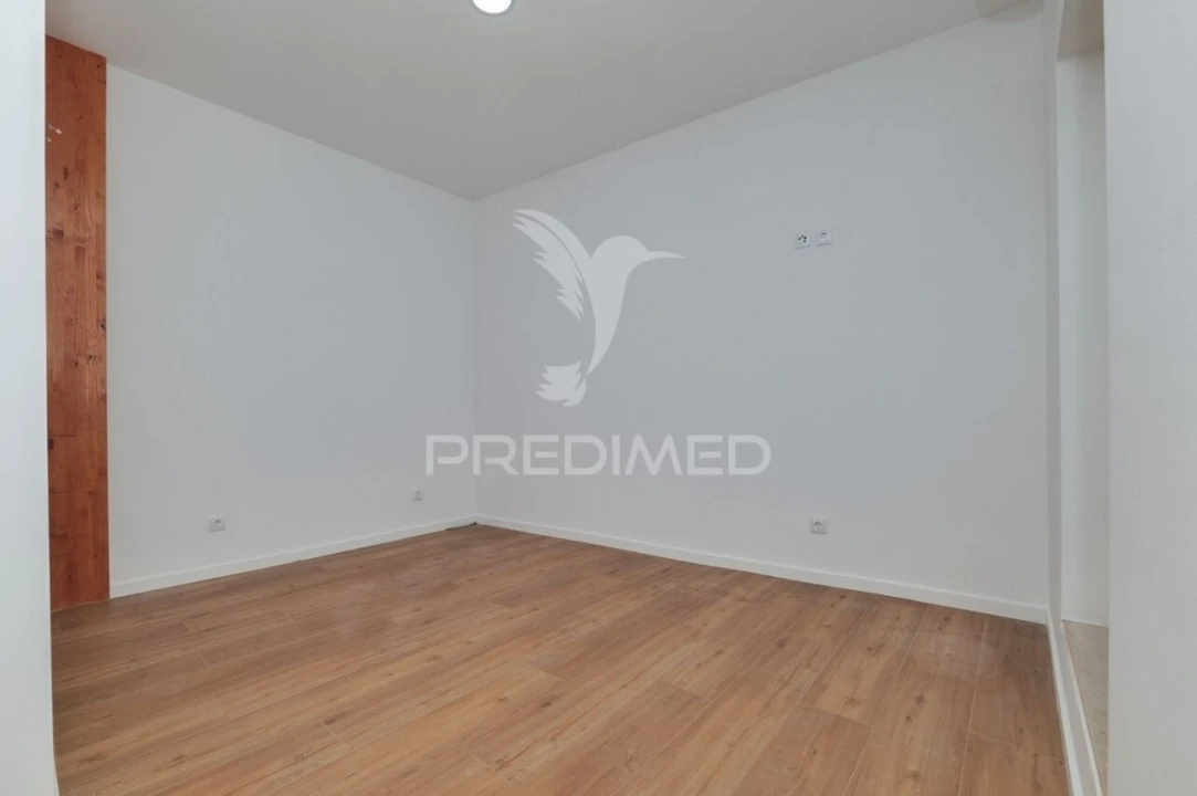 Prédio para Venda em Sé Nova, Santa Cruz, Almedina e São Bartolomeu Foto 16