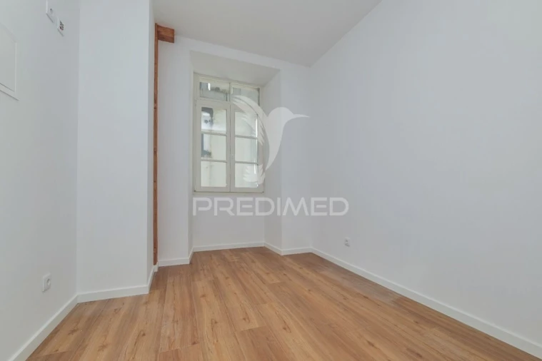 Prédio para Venda em Sé Nova, Santa Cruz, Almedina e São Bartolomeu Foto 25