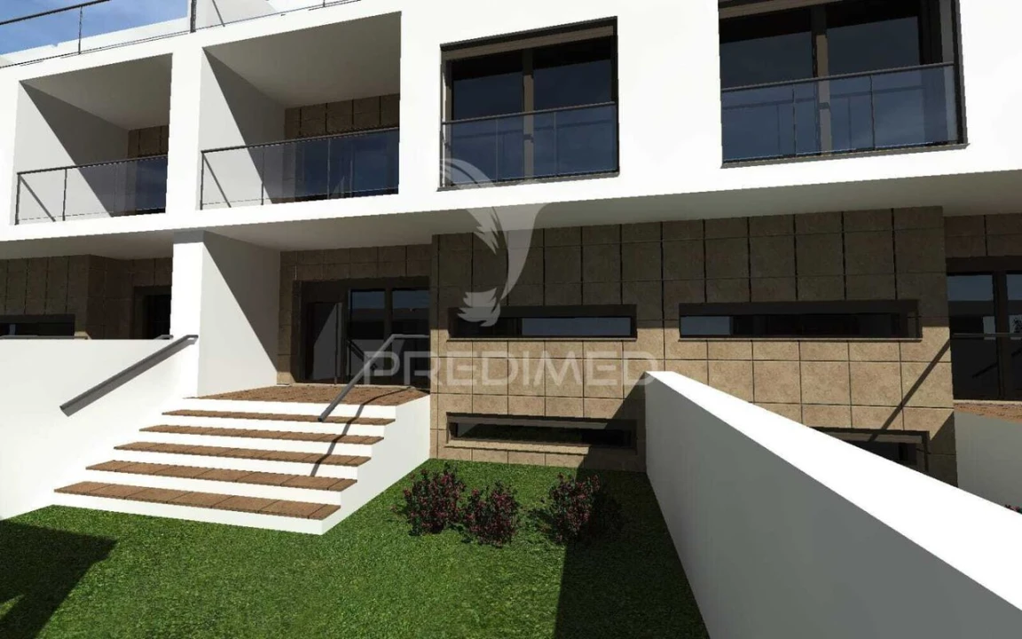 Terreno para Venda em Sarilhos Grandes Foto 3