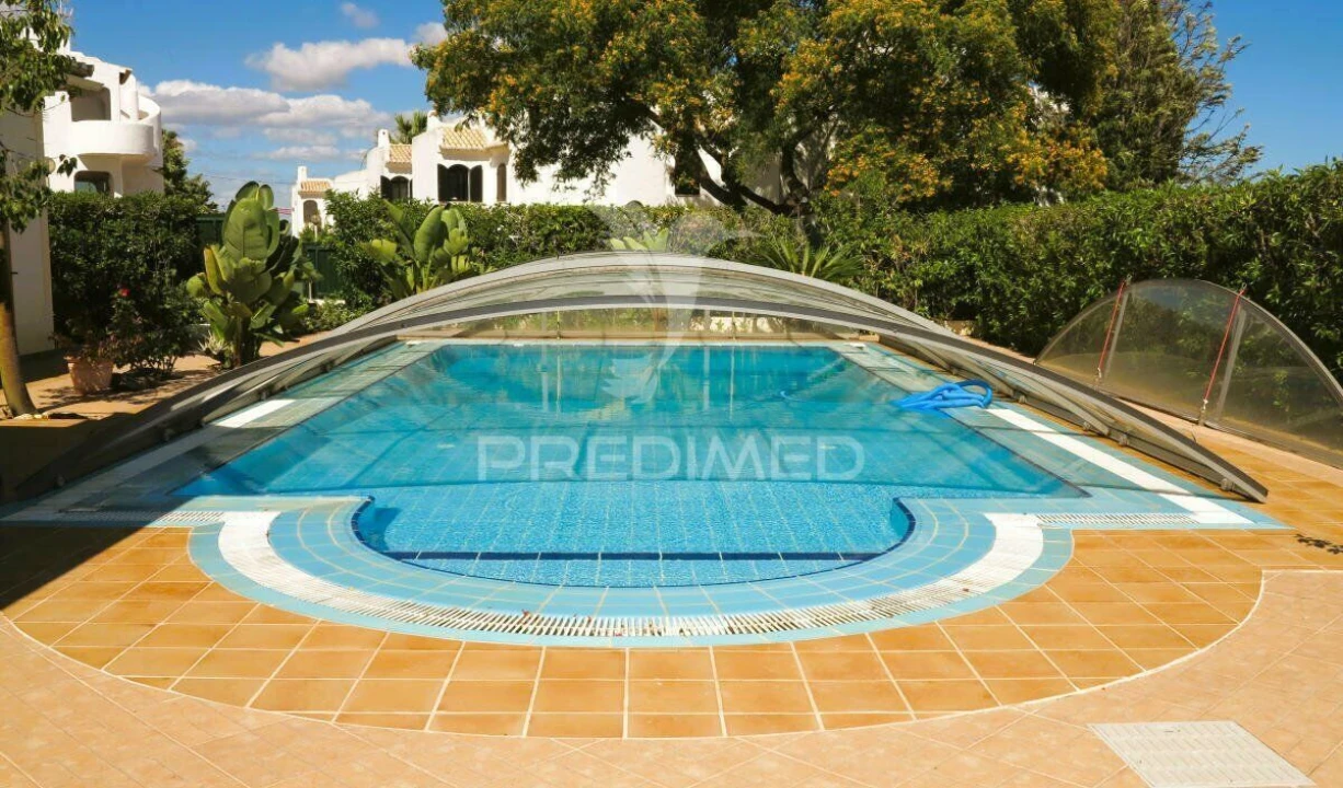 Moradia T4 para Venda em Porches Foto 7