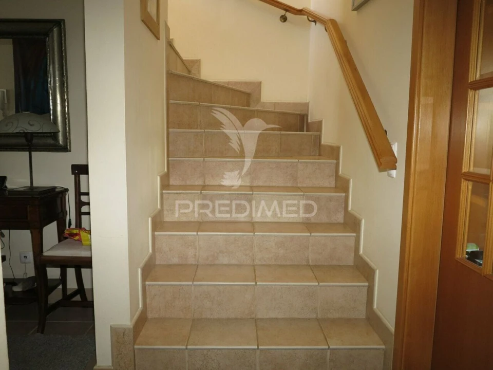 Moradia T4 para Venda em Porches Foto 14