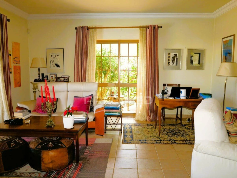 Moradia T4 para Venda em Porches Foto 9