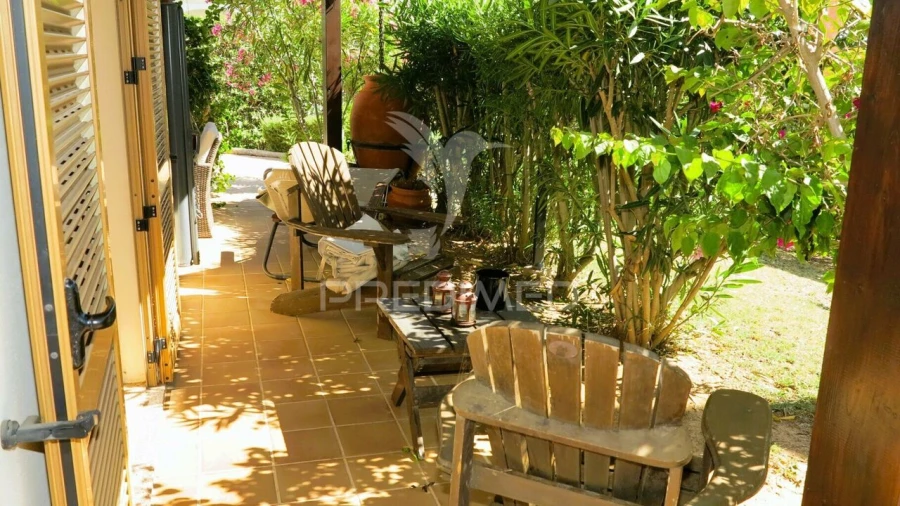 Moradia T4 para Venda em Porches Foto 11