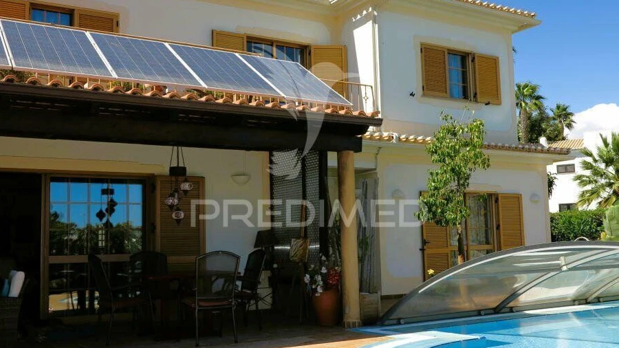 Moradia T4 para Venda em Porches