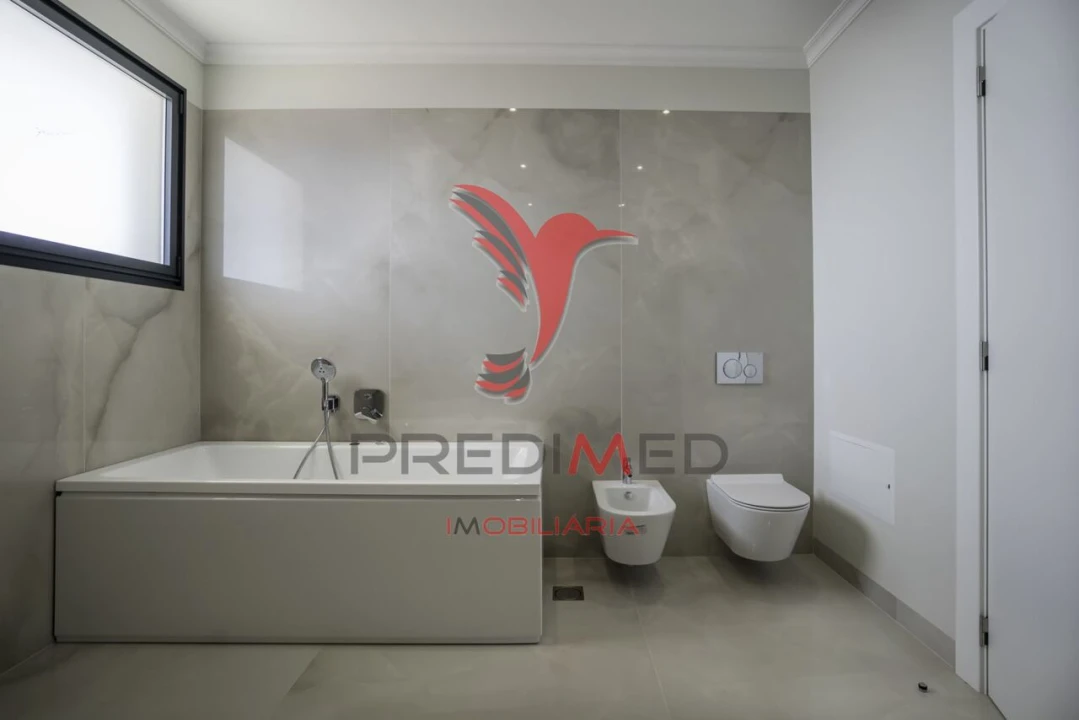 Moradia T3 para Venda em São Martinho Foto 15