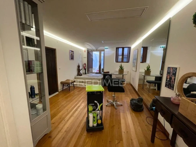 Loja para Venda em Santa Maria da Devesa Foto 6