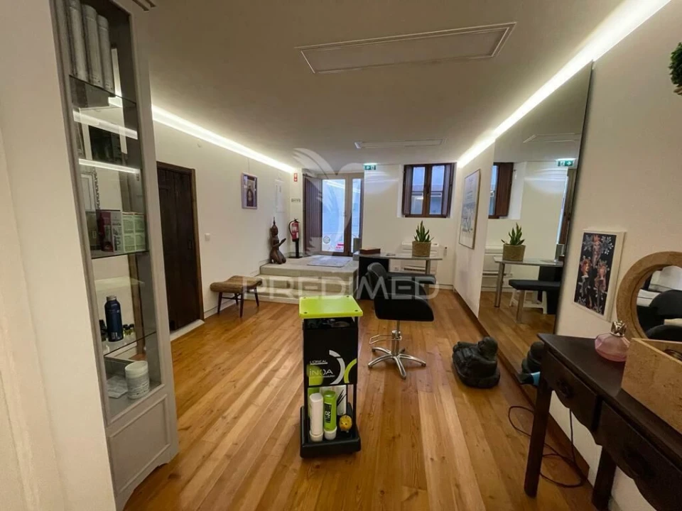 Loja para Venda em Santa Maria da Devesa Foto 6