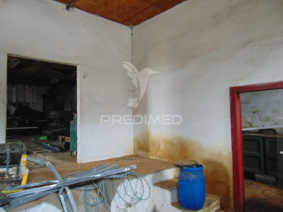 Garagem para Venda em Abaças Foto 31