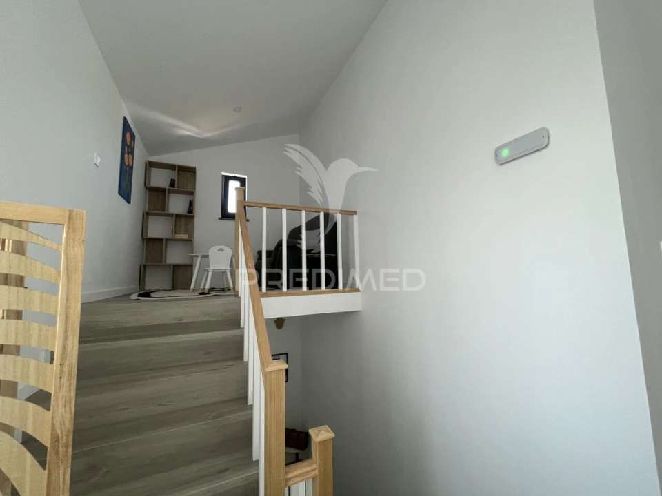 Moradia T6 para Venda em Madalena Foto 24