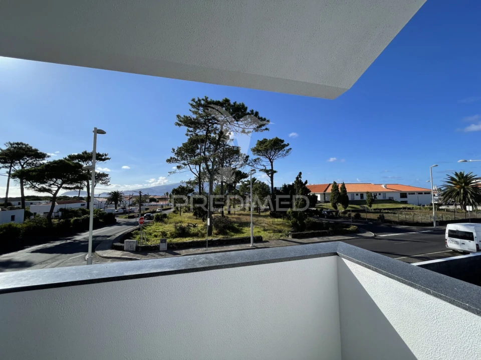 Moradia T6 para Venda em Madalena Foto 30