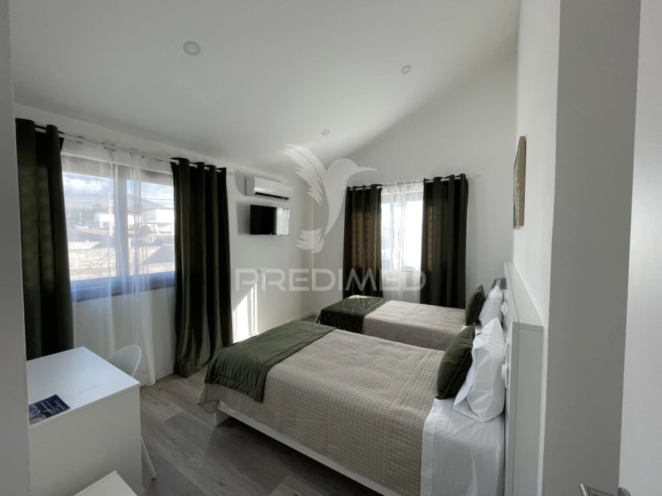 Moradia T6 para Venda em Madalena Foto 33