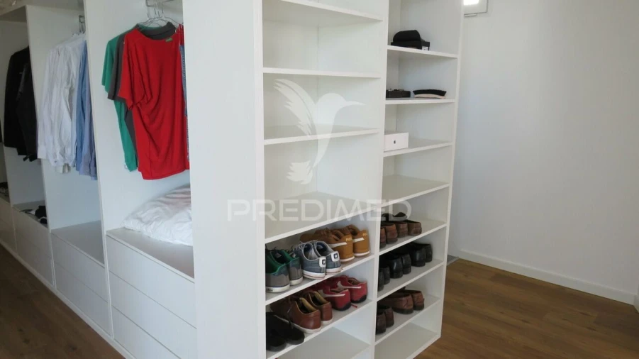 Moradia T4 para Venda em Camara de Lobos Foto 25