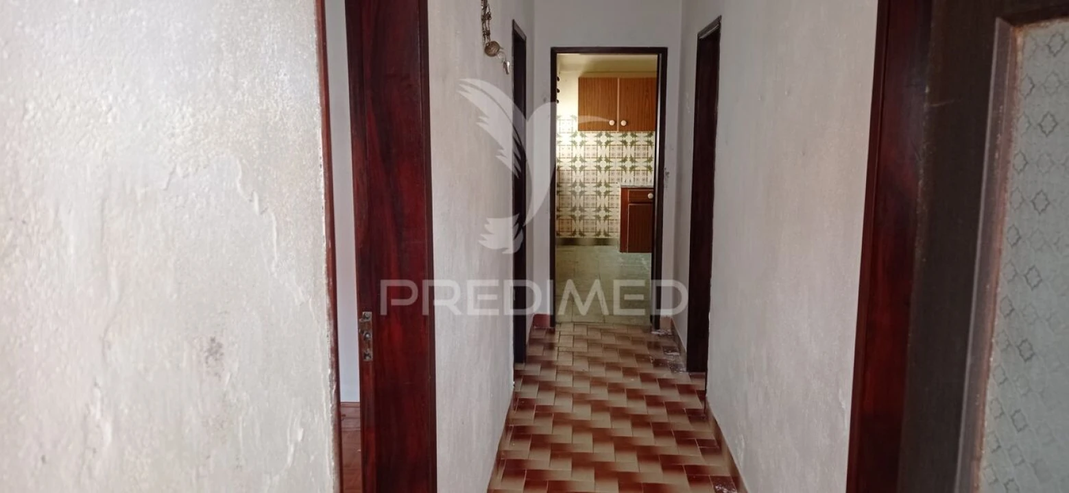 Moradia T2 para Venda em Couço Foto 1