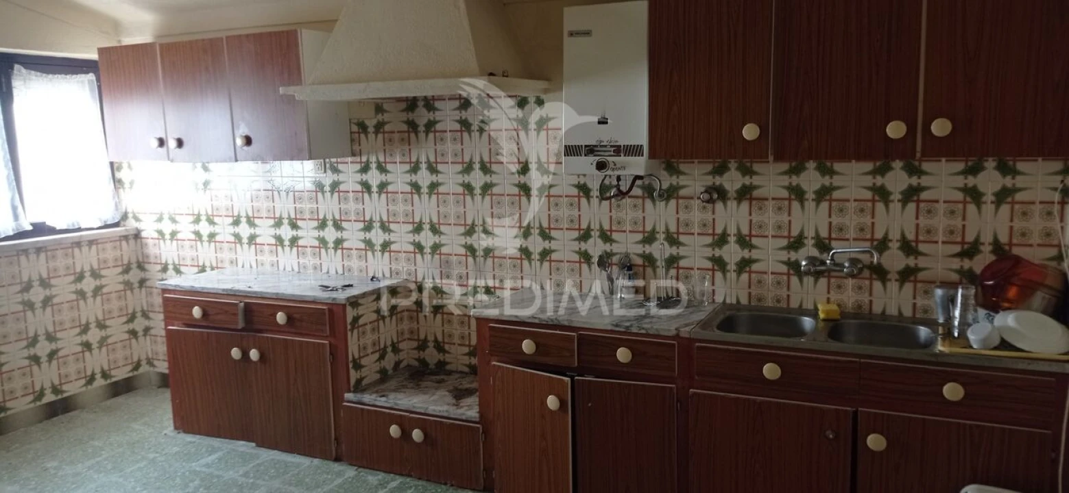 Moradia T2 para Venda em Couço Foto 13