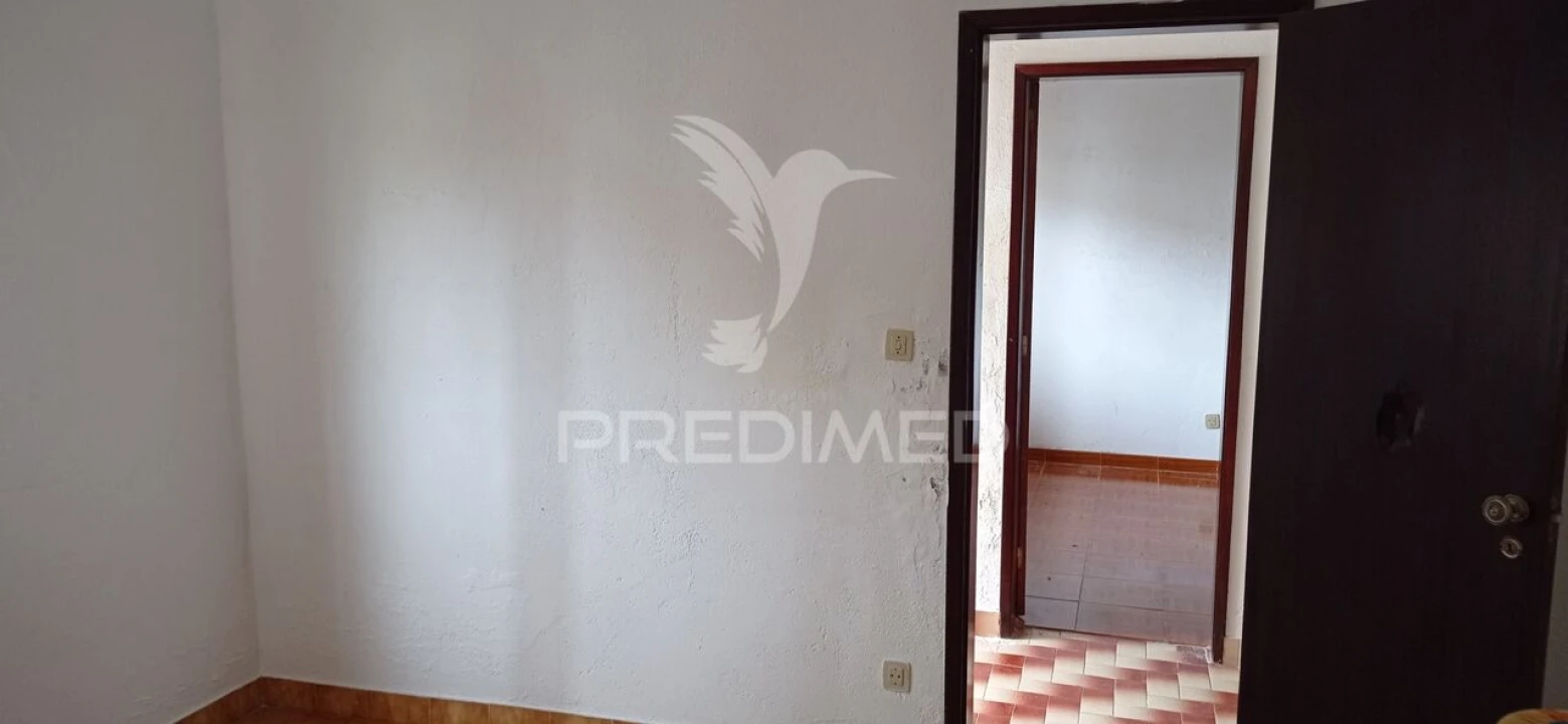 Moradia T2 para Venda em Couço Foto 5