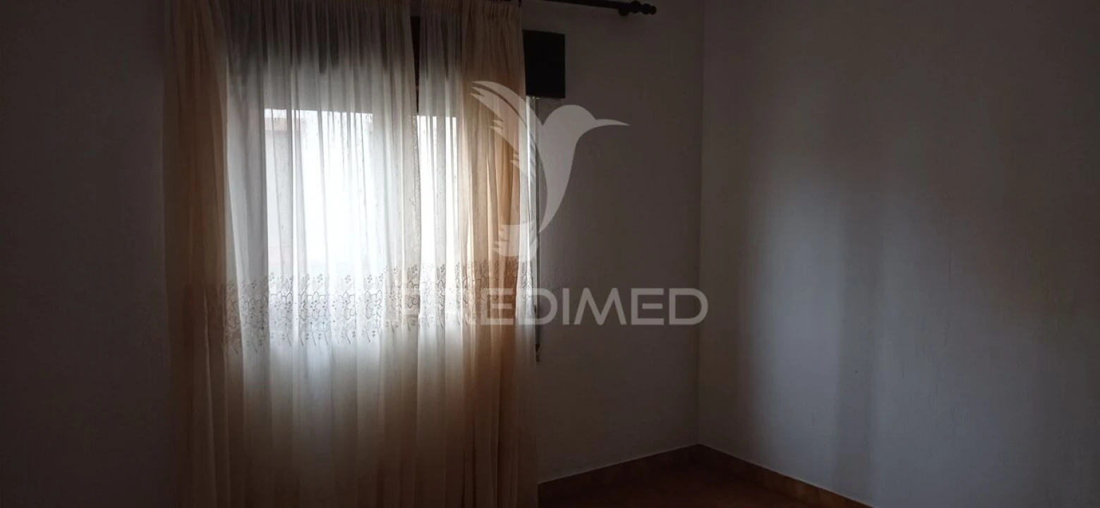 Moradia T2 para Venda em Couço Foto 4