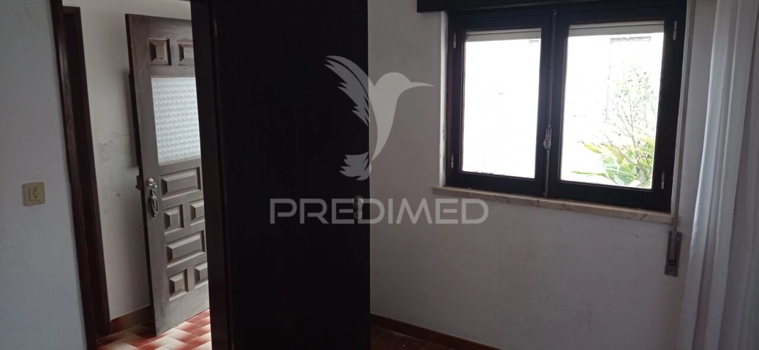 Moradia T2 para Venda em Couço Foto 2