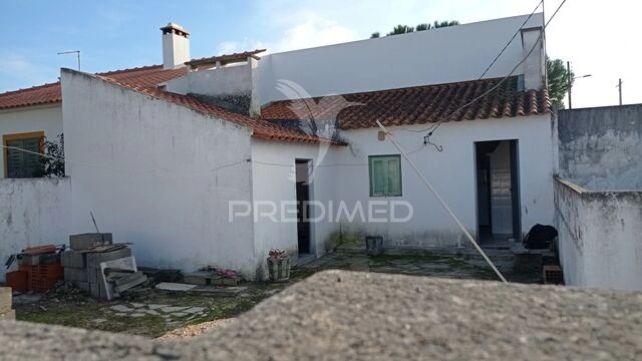 Moradia T1 para Venda em Couço Foto 14