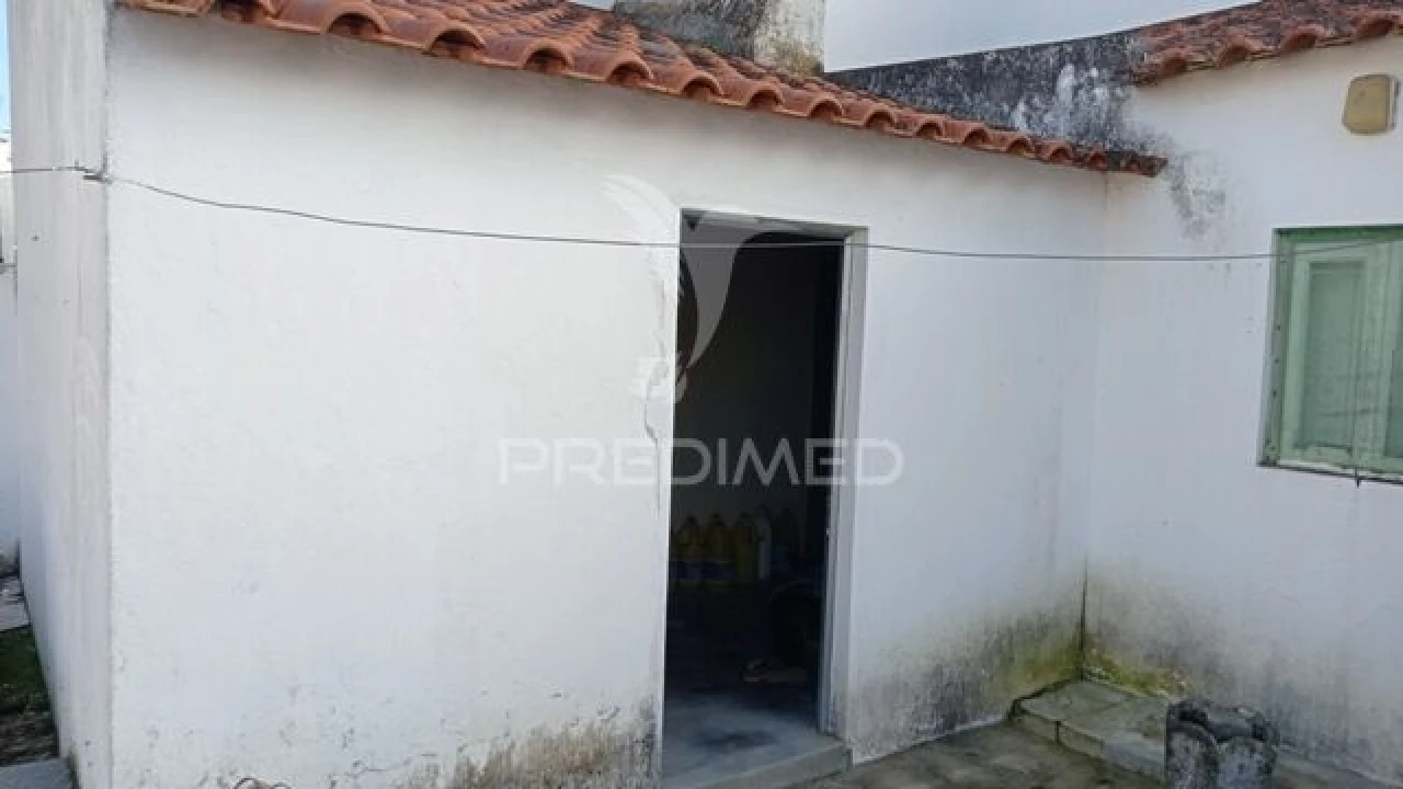 Moradia T1 para Venda em Couço Foto 3