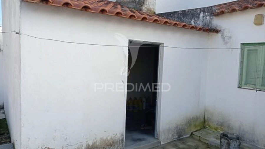 Moradia T1 para Venda em Couço Foto 3