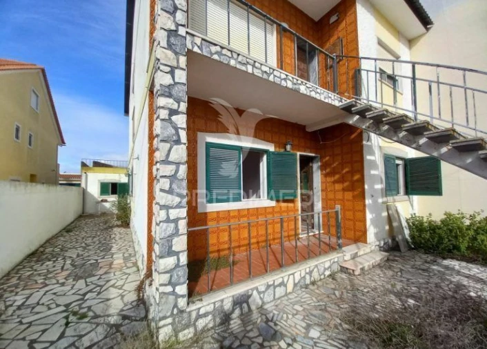 Moradia T3 para Venda em Alcochete Foto 4