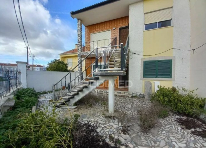 Moradia T3 para Venda em Alcochete Foto 1